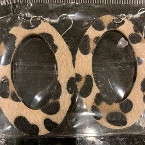 Women’s Leopard earrings